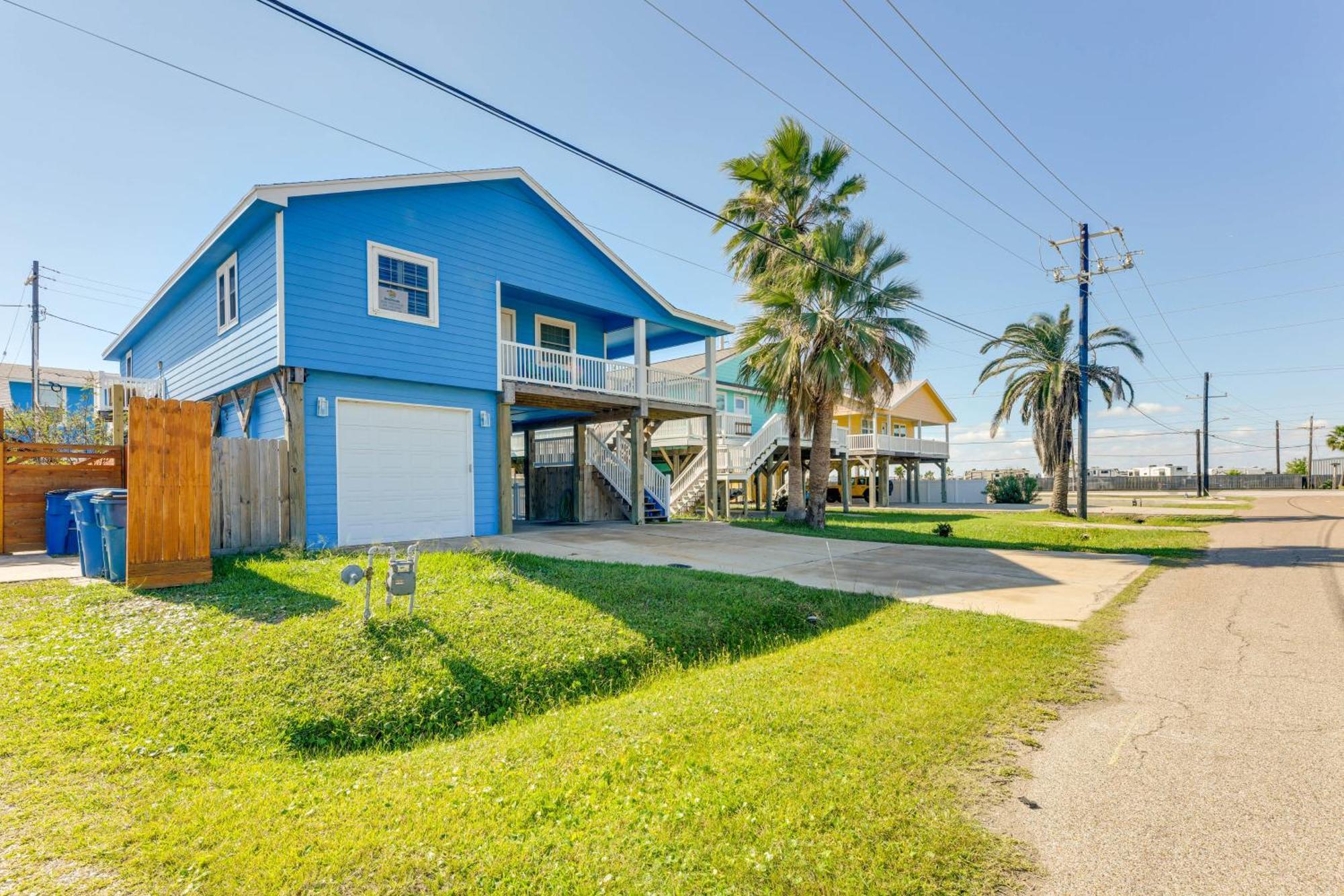 Trendy Port Aransas Home With Private Pool And Deck! Exterior foto