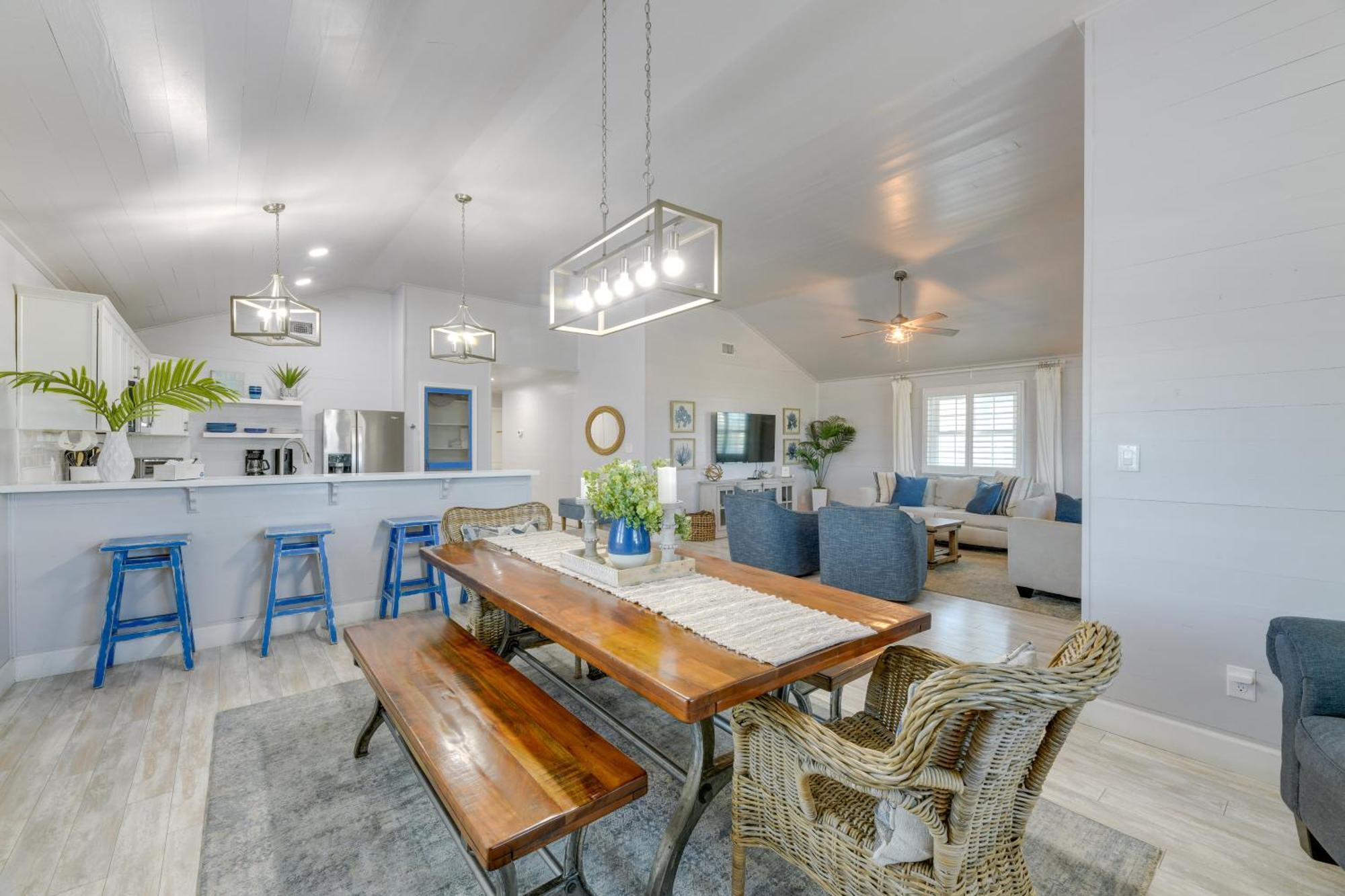 Trendy Port Aransas Home With Private Pool And Deck! Exterior foto